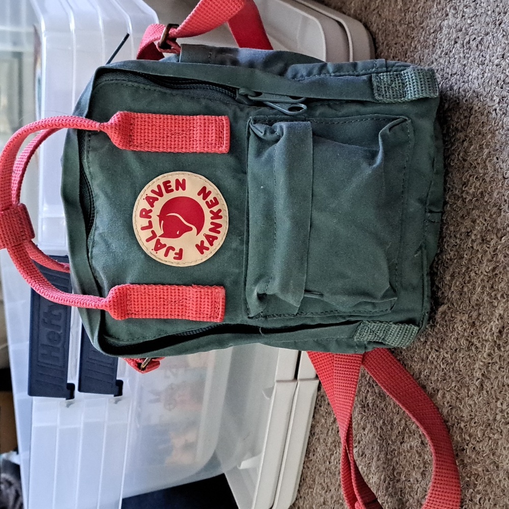 Green/Coral Fjallraven Kanken Crossbody Mini Messenger Bag